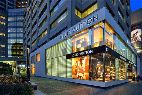 louis vuitton bloor street hours|louis vuitton stores toronto.